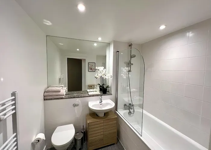 Serviced Near Ao Arena Manchester