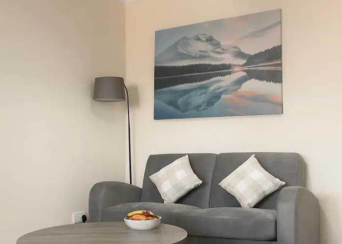 Hub - 2br With Free Parking, Near Airport & Attractions Dom wakacyjny *