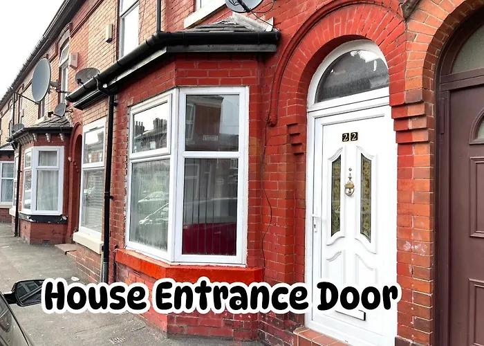 Cosy - Fresh New Master Bedroom Sleeps 3 Guests - 3 Adults 3*