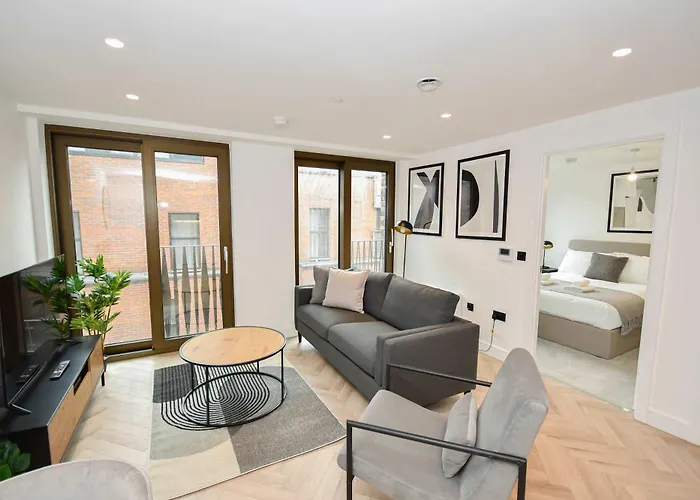 Modern 1 Bed Flat In W Balcony