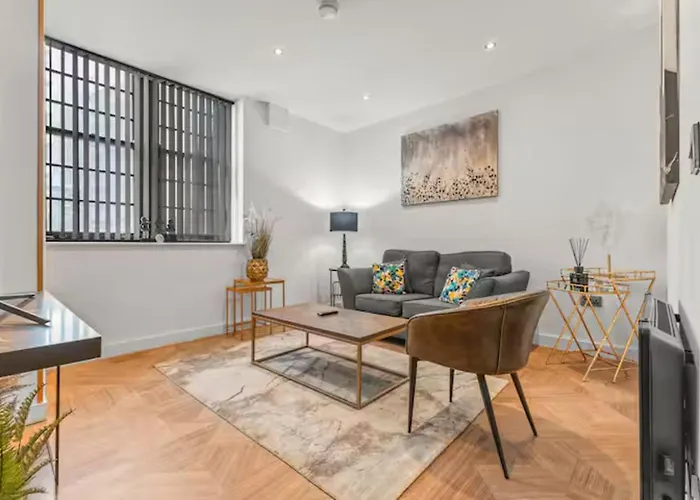 Duplex - Walk Ao Arena & Deansgate - Pass The Keys * Манчестер