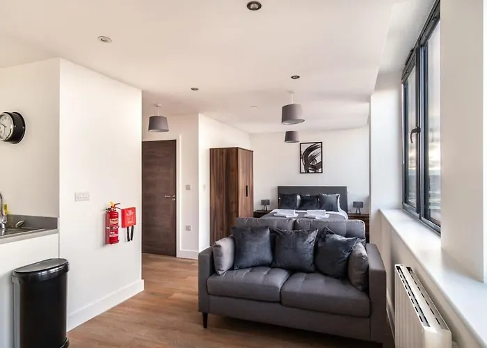 Stayzeni, Alexandra Rise Apartament *