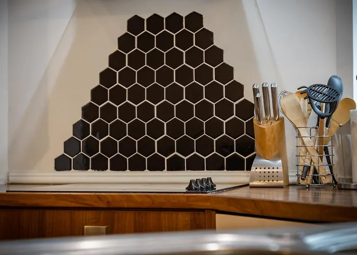 Bloom - Centre - Gated Parking Lägenhet