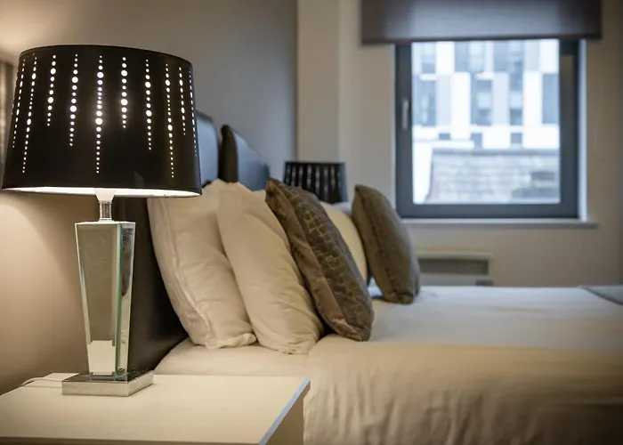 Bloom - Centre - Gated Parking Lägenhet *