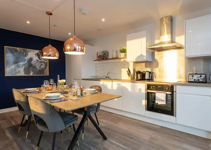 Modern & Spacious 2 Bed By Old Trafford Daire Manchester