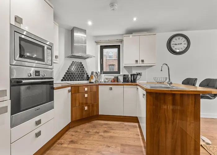 Bloom - Centre - Gated Parking Apartment Manchester