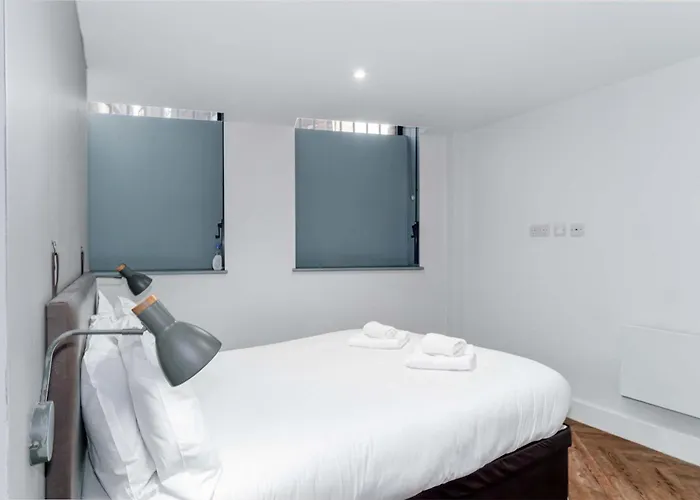 Modern 3bed Flat In W Security * Manchester