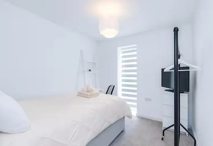 Spacious In Mcr - Free Parking, Ps5 & Superfast Wifi Appartement *