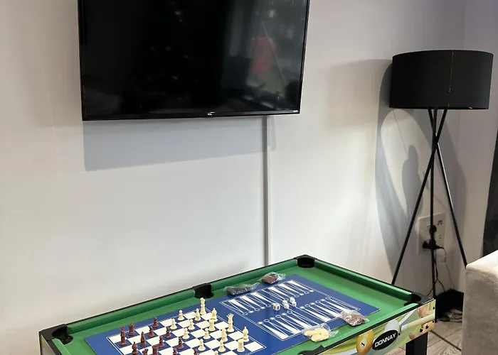 Suite-dreamz-mcr Apartment