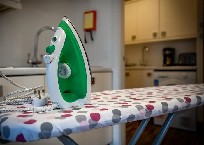 Bloom - Centre - Gated Parking