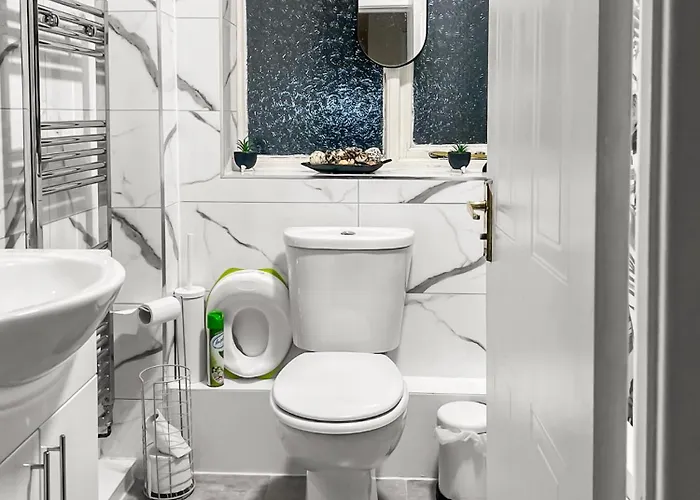 New Getaway - Free Gated Parking With Fob Apartmán