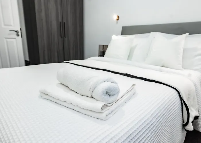 شقة Spacious & Cosy In