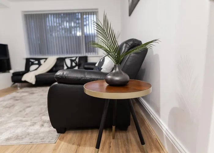 Spacious & Cosy In شقة مانشستر