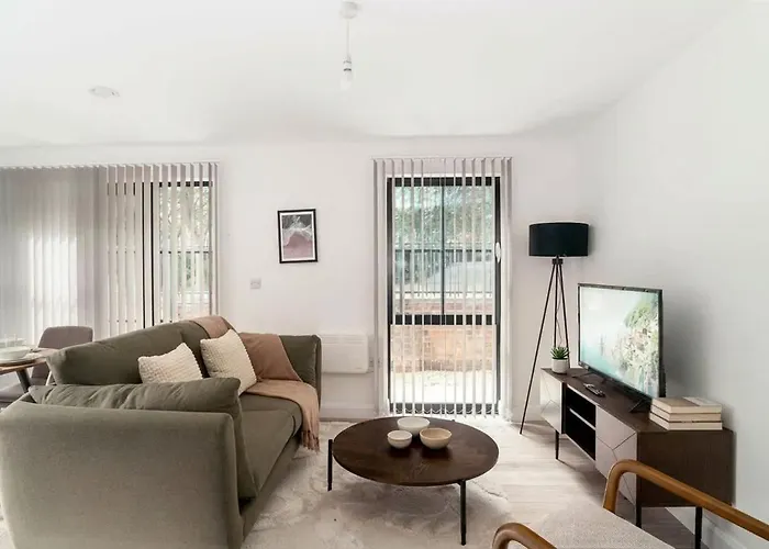 Contemporary 2bed Near Etihad * Mánchester