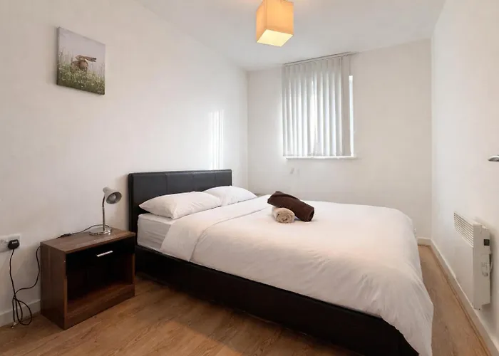 Joyful Group Living 2- Bed Near Piccadilly Apartament
