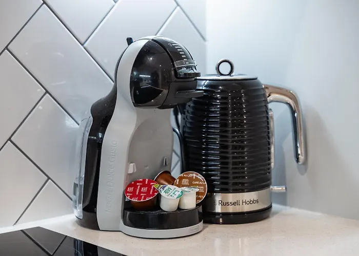 Luxury 2 Bed Apartment, With A Balcony & Canal View In Centre! * Mánchester