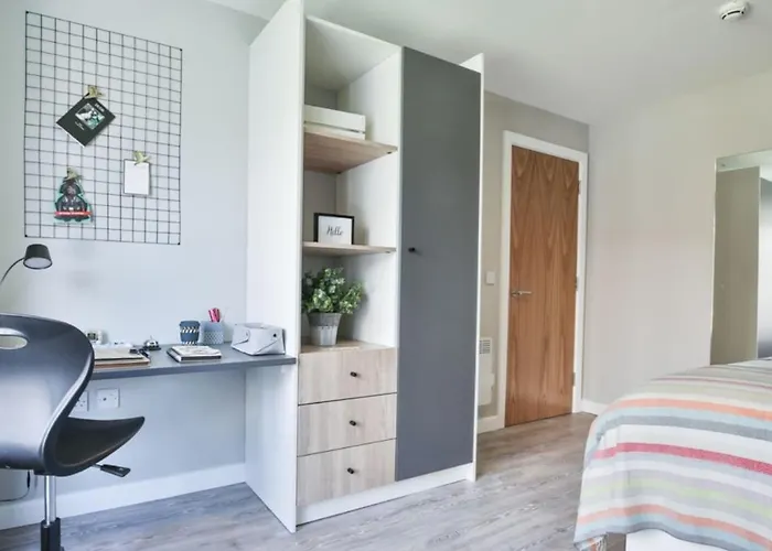 For Students Only - Victoria Point In *