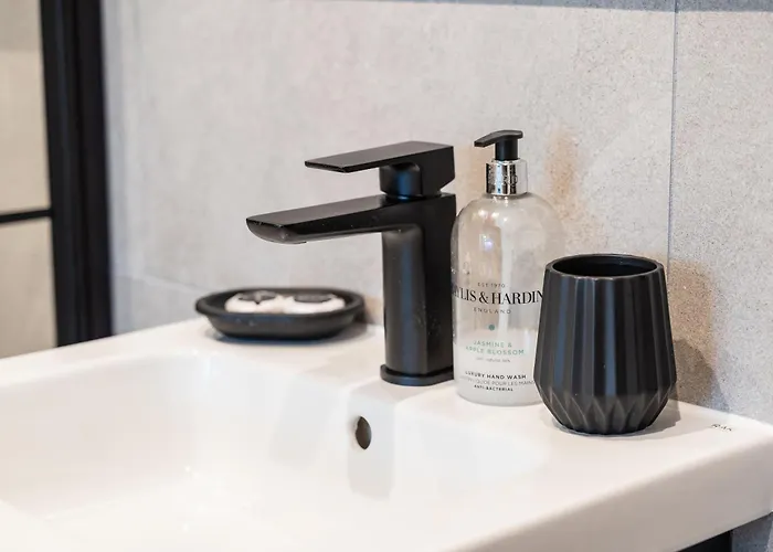 Luxury 2 Bed Apartment, With A Balcony & Canal View In Centre! Apartamento Mánchester