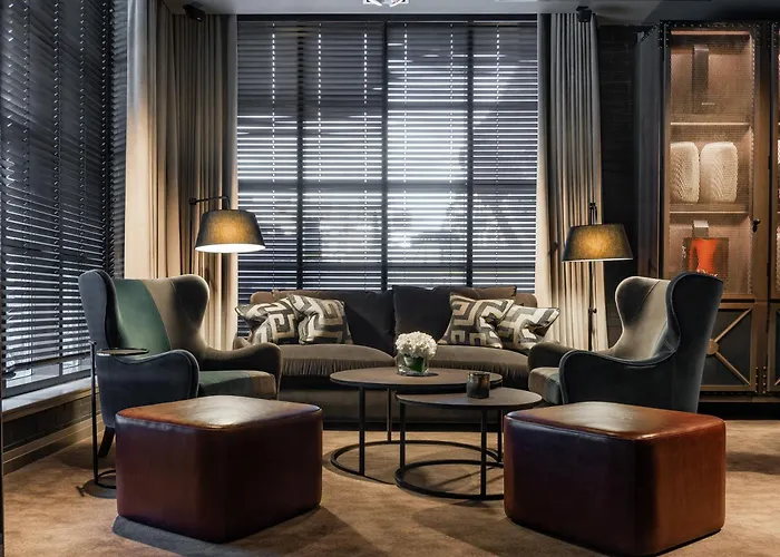 Dakota Airport 4* Manchester