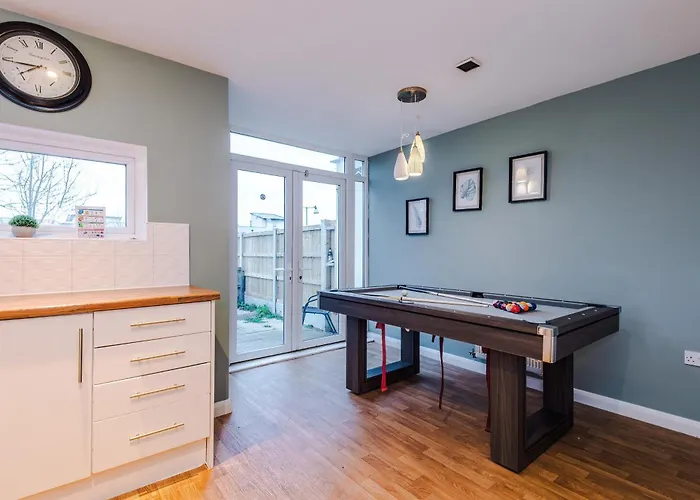 Vakantiehuis Spacious Escape On - Parking - Garden *