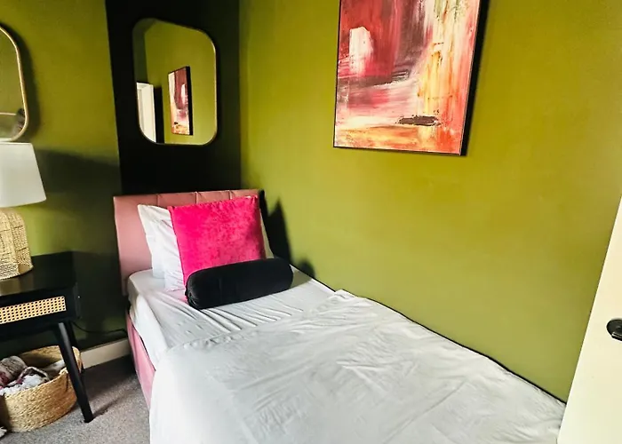 Getaway Bright & Spacious With Parking *