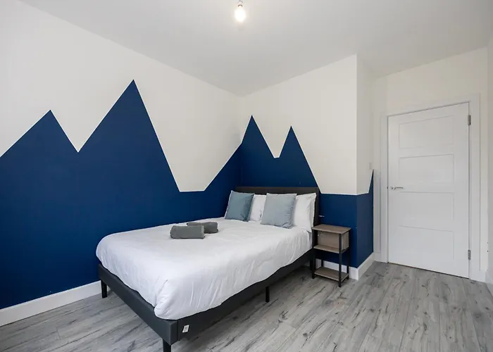 度假居 Spacious 4br Perfect For Groups & Contractors 曼彻斯特