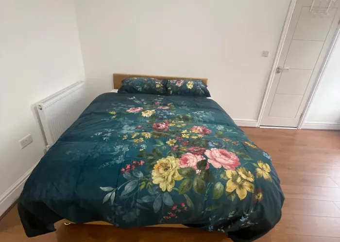 Princess Shahzadi Manchester