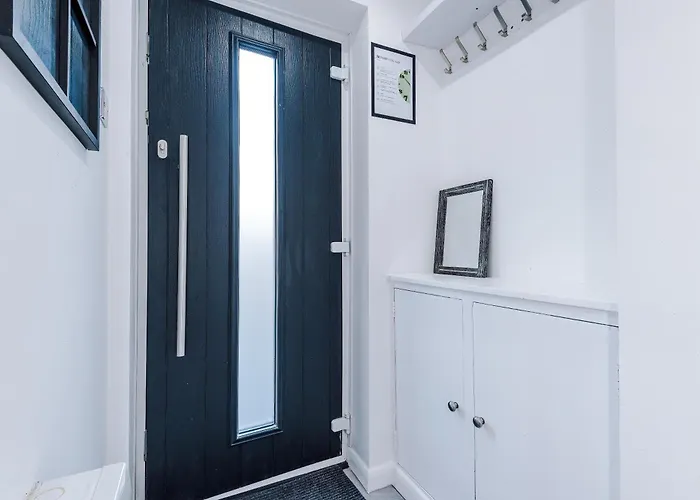 Stylish 2br House For 4 In With Parking マンチェスター