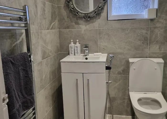 4-bed Retreat Great For Groups Hébergement de vacances Manchester