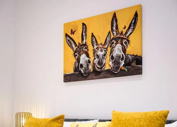 Contractors Pad Wi-fi Free Parking 20 - Off Monthly * Manchester