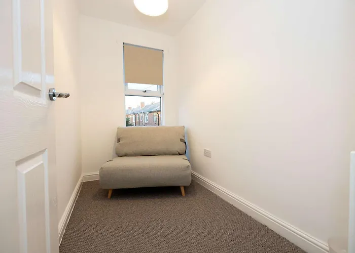 Goulder House- Close To Etihad & M60