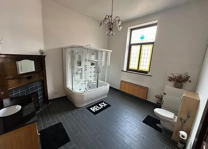 The Church * Mánchester