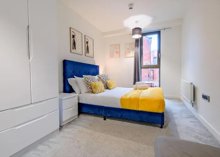 Stylish Townhouse, Parking, Near Ao Arena * Manchester