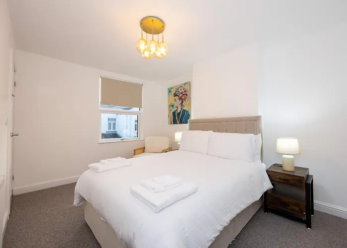 Goulder House- Close To Etihad & M60