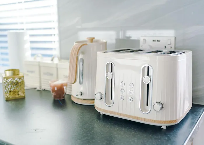 Free Park Stunning 3bedroom In *