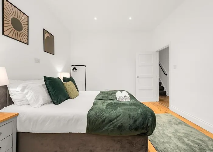 Semesterbostad Contractors Pad Wi-fi Free Parking 20 - Off Monthly