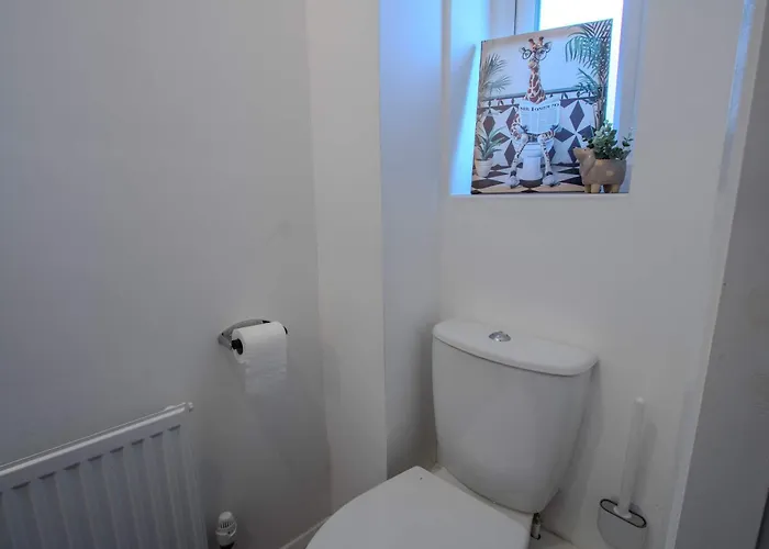 別荘 Modern 2-bed House In Swinton - Private Parking マンチェスター