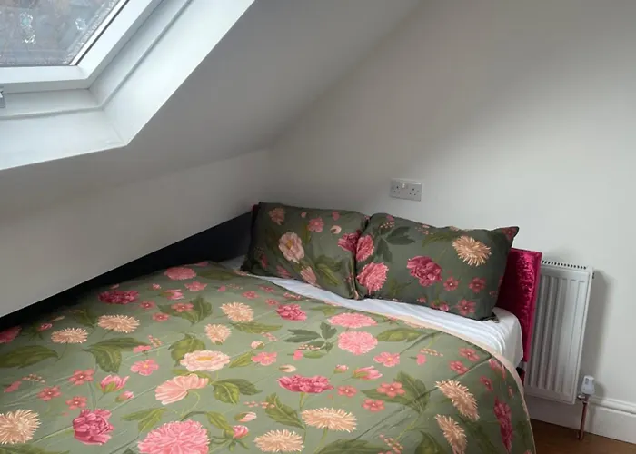 Princess Shahzadi Konukevi *