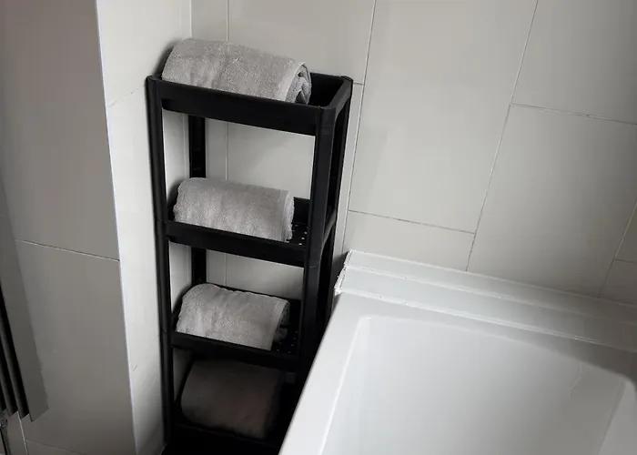 Сasa de vacaciones Modern And Comfy 3 Bed Near Etihad, Coop Live Arena And Centre Mánchester