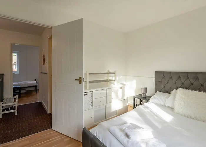 Hébergement de vacances 2br House Contractors Parking Wifi Manchester