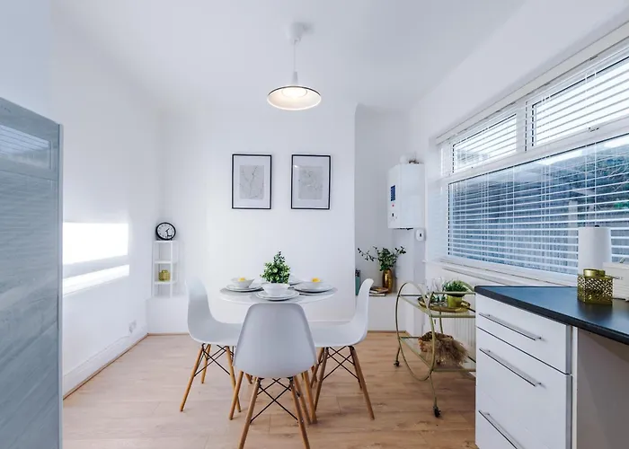 Free Park Stunning 3bedroom In Hébergement de vacances