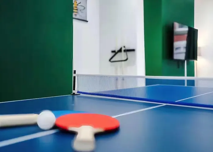 Modern 2-bed House Near Centre - Sleeps 6 マンチェスター