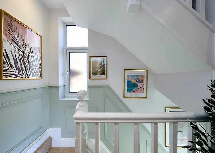 Сasa de vacaciones Stylish 4 Bed In Old Trafford Next To Mufc Mánchester