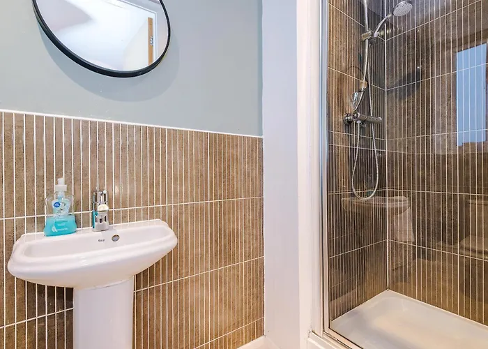 Spacious Escape On - Parking - Garden Vakantiehuis