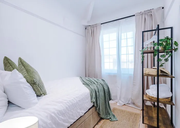 Free Park Stunning 3bedroom In *