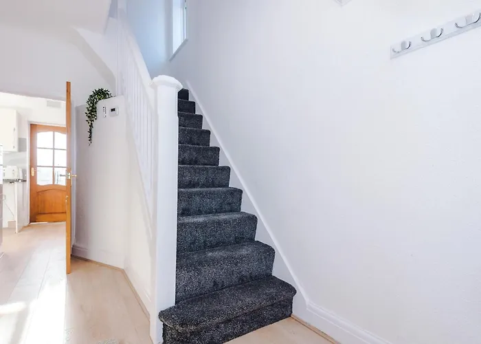 Free Park Stunning 3bedroom In * Manchester