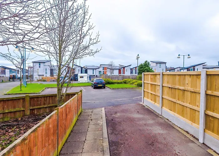 Spacious Escape On - Parking - Garden Vakantiehuis