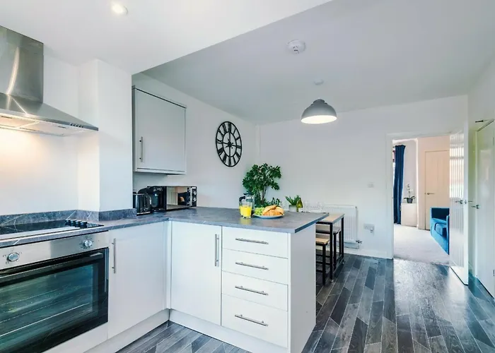 2bdr Droylsden House In With Wparking * マンチェスター