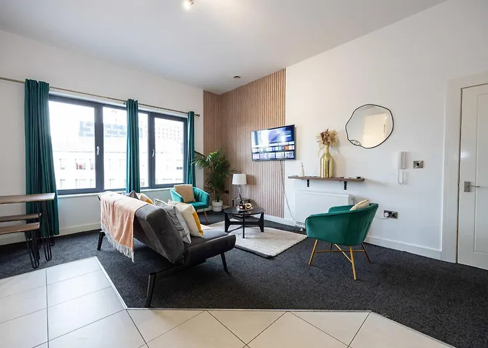 Daire Spacious 2 Bed Near Media And Old Trafford *