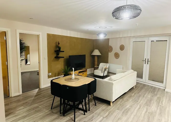 شقة Executive 2 Bed With Free Parking